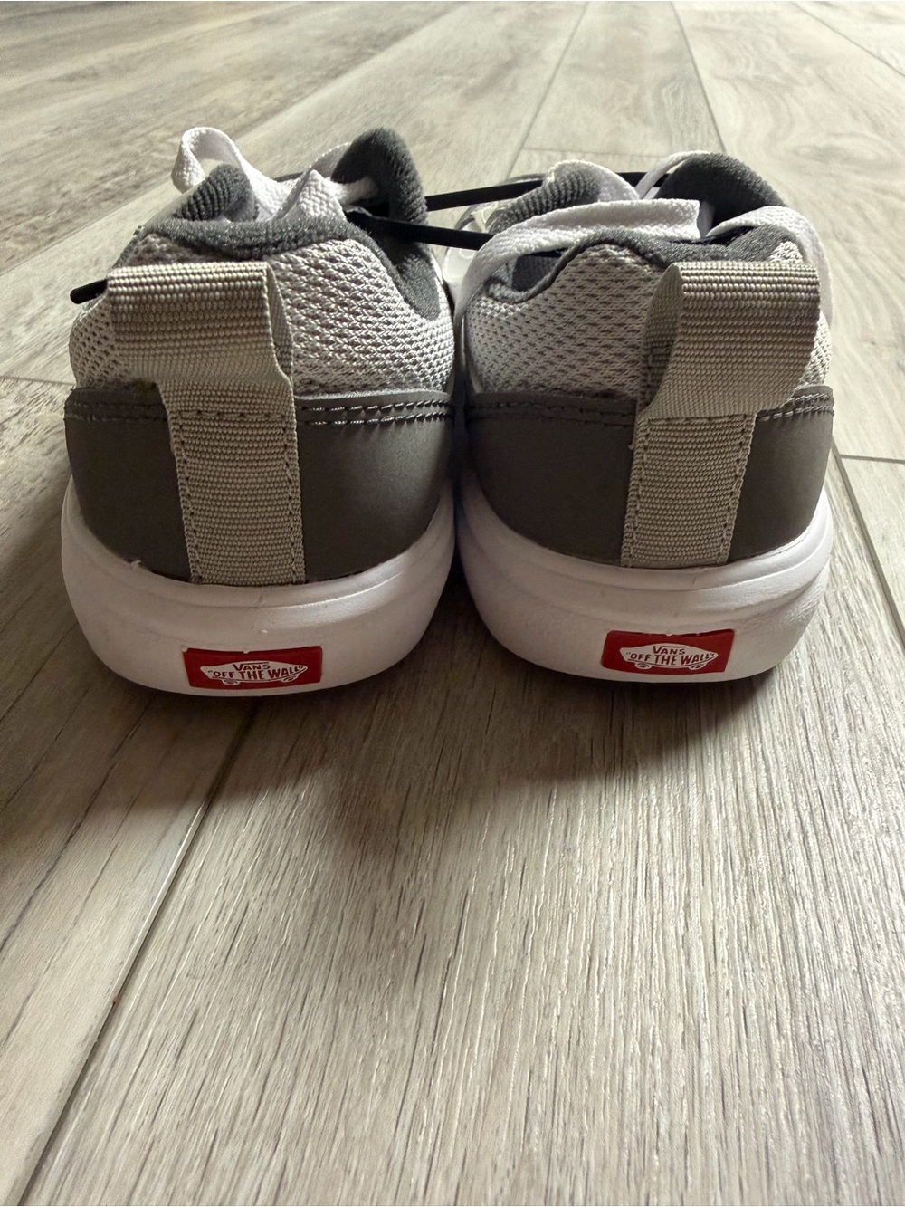 Vans Range EXP Kids Lace-Up Sneakers in the Frost Gray and White - Picture 2 of 3